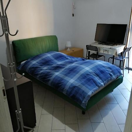 Emily'S Rooms "Villa Romana" Cir17067 Desenzano del Garda Exterior photo