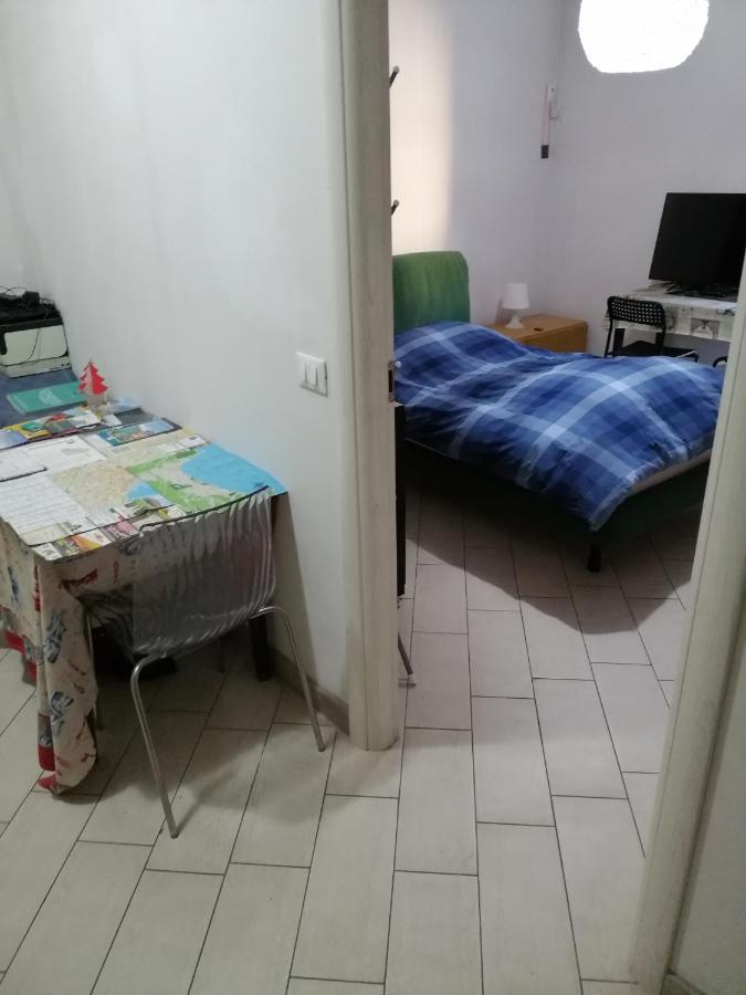 Emily'S Rooms "Villa Romana" Cir17067 Desenzano del Garda Exterior photo